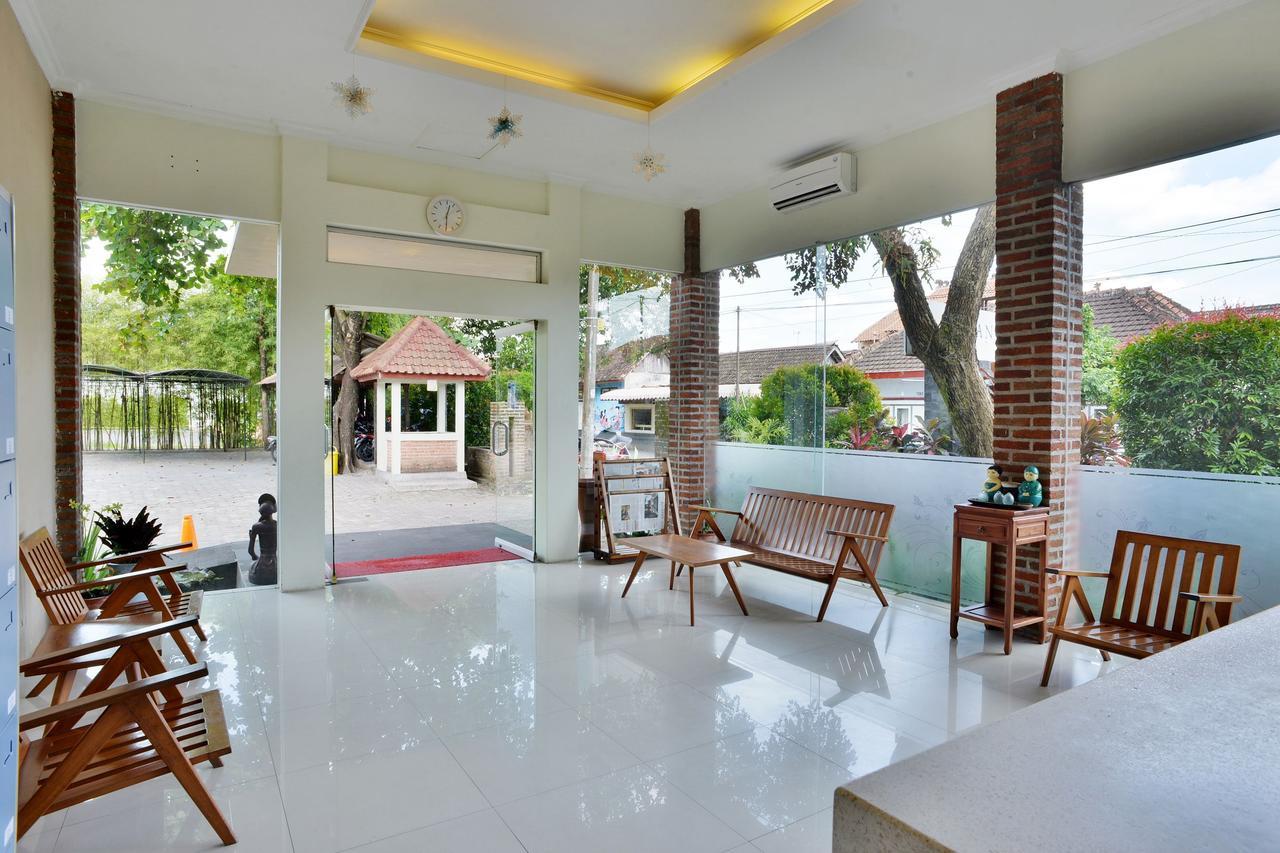 Zen Rooms Pakualaman Yogyakarta Exteriör bild
